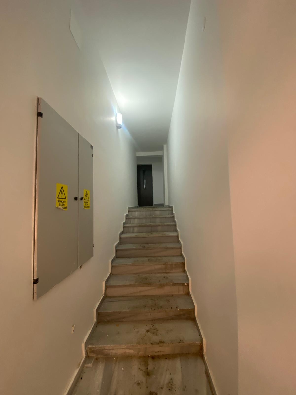 MABEL GAYRİMENKUL/ BEŞİKDÜZÜ/ ÇARŞI İÇİ SATILIK KOMPLE BİNA